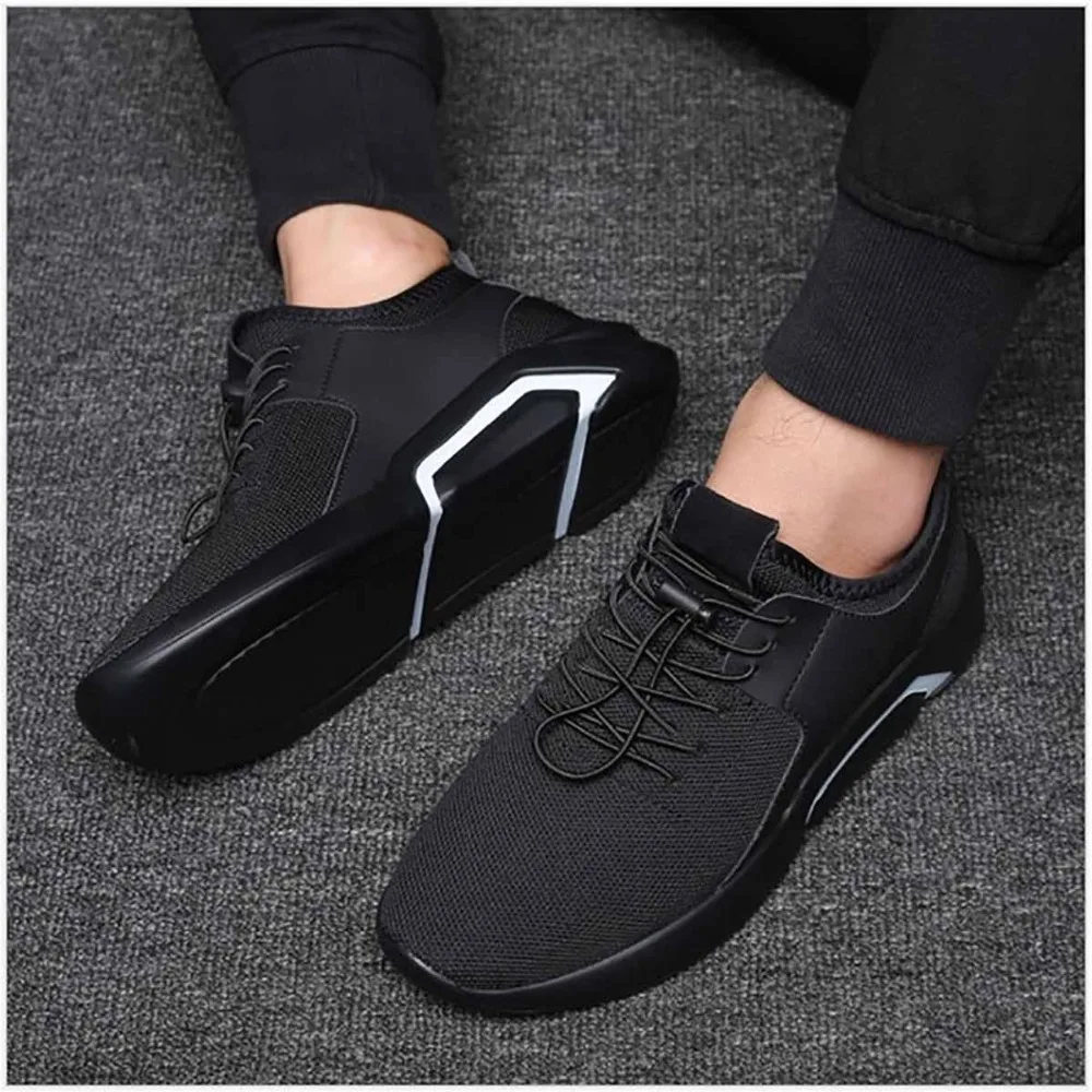 pure black sports shoes