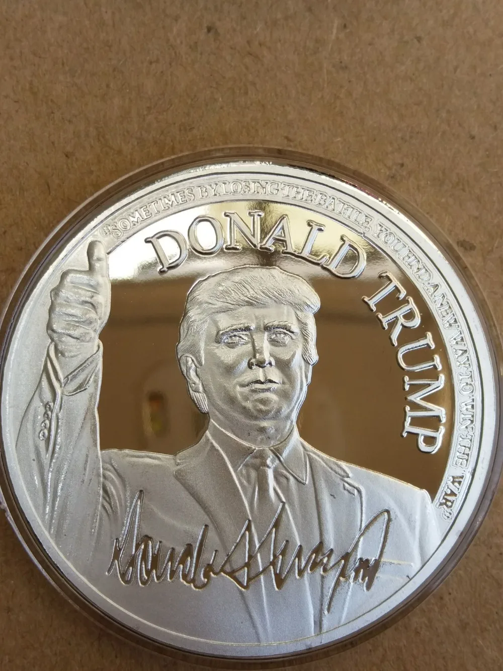 Посеребренная США Дональд монета с изображением Трампа