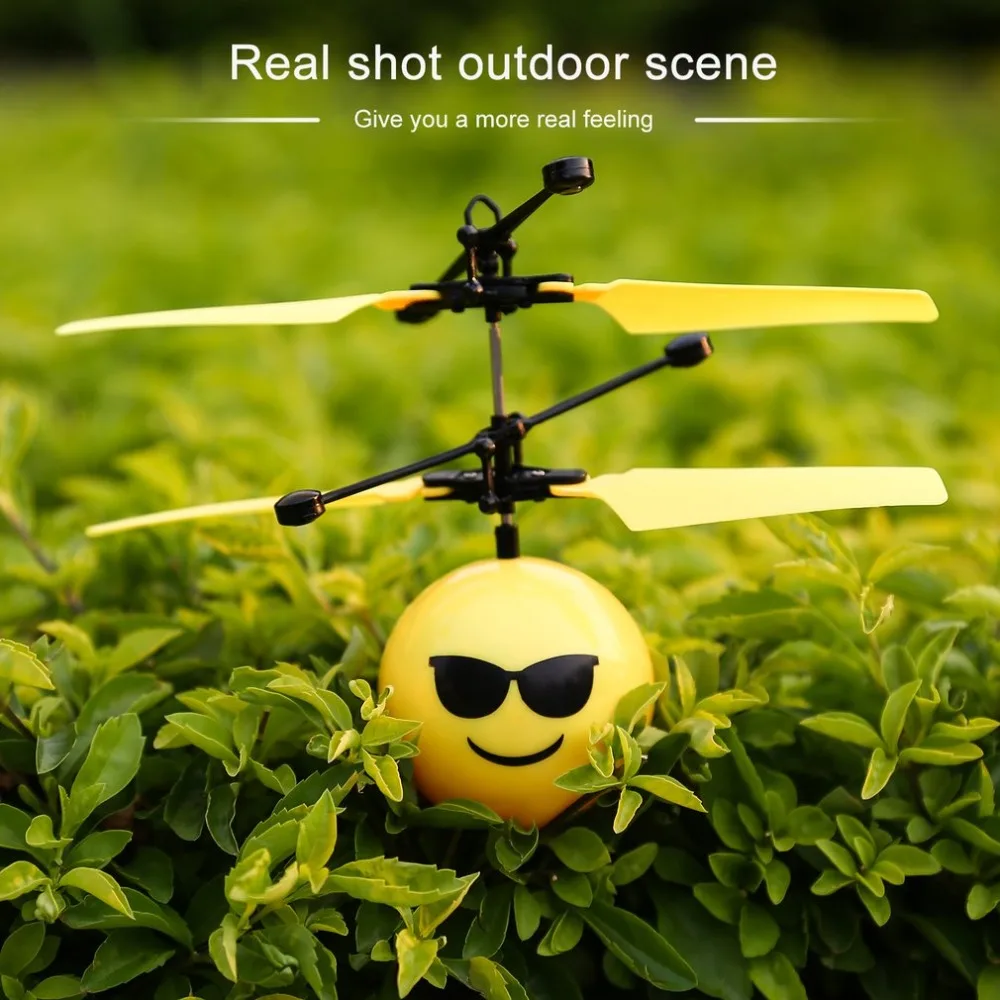

Cute Facial Expression Infrared Induction Flying Flash Disco Colorful Magic LED Lamp Ball Helicopter Child Toy