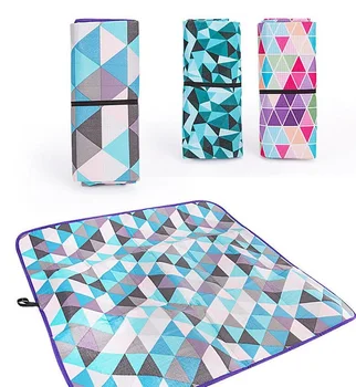 

1 pc Outdoor park outing Moisture proof picnic mat Lawn picnic Environmental protection pad ultra light folding mat 90*90cm