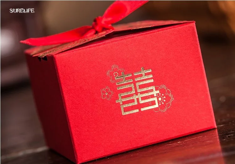 100 шт. Дешевые Свадебные сувениры коробки с лентой красный китайский свадебные коробка для конфет Свадебные сувениры и подарки коробки
