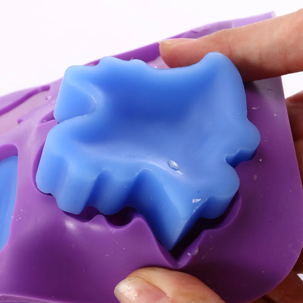 T0916J0334D Silicone Mold Chirstmas Boot Bell detail 08