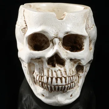 Creative Ashtray Skull Figurines 1