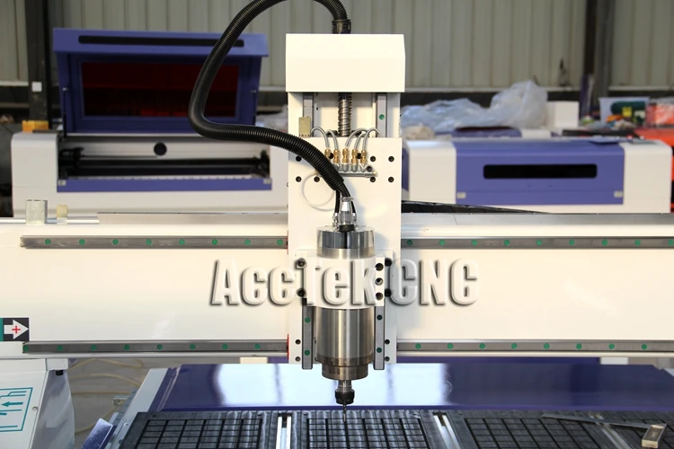 Профессиональная деревянная дверь делая cnc маршрутизатор машина 1325 которая