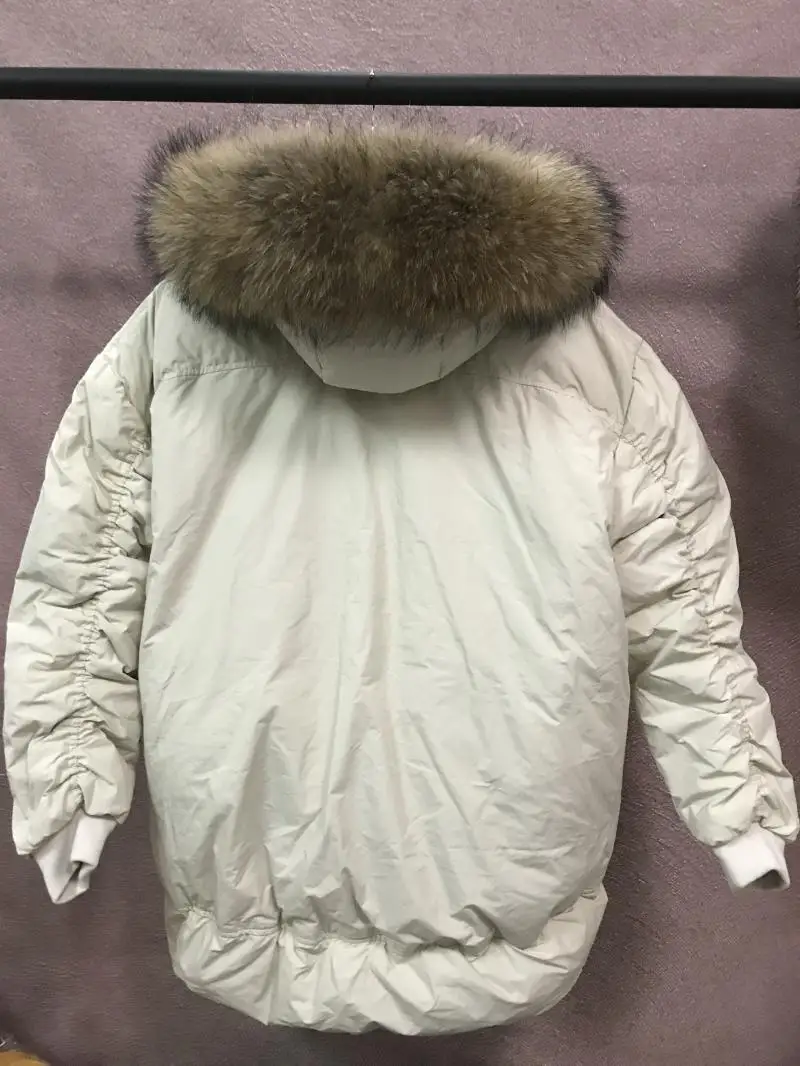 Новинка, корейский стиль женские пуховик женская зимняя куртка puffer parka ткань из натурального меха енота Красный Черный Крем негабаритных