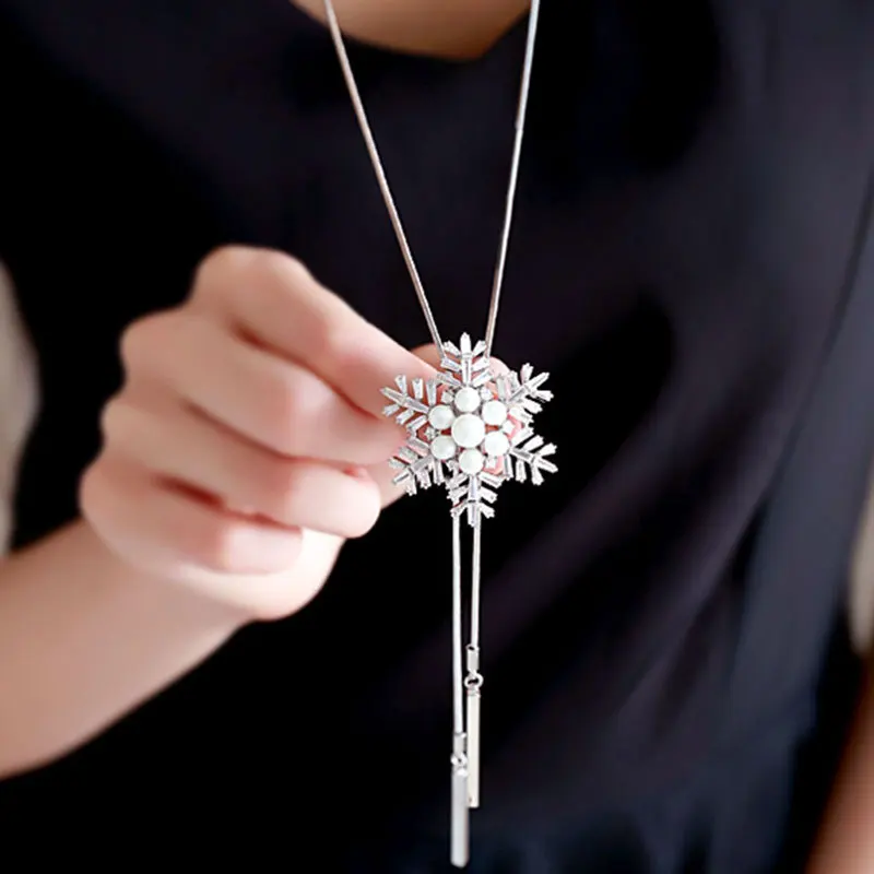 

Long Sweater Chain Sale Fashion Europe And The United States New Wild Crystal Snowflake Pearl Ladies Wholesale Necklace Boho