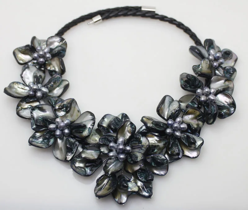 Идеальное черное ожерелье с цветком и черным культивированным жемчугом