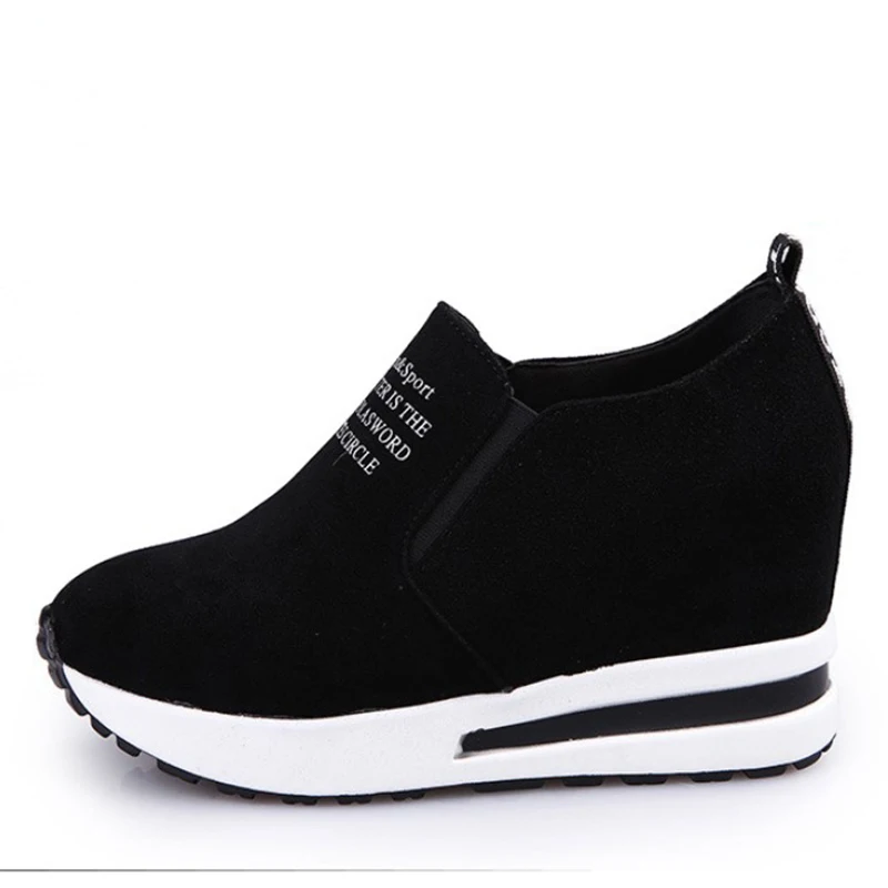 KHTAA/женские кроссовки из флока; повседневные женские кроссовки на низком каблуке; Цвет черный, красный; обувь на платформе; обувь, увеличивающая рост; Прямая поставка; коллекция года