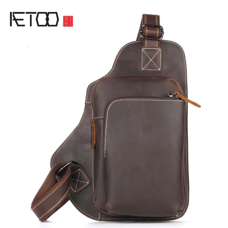 

AETOO The new casual vintage crazy horse leather bag men's chest pockets of the first layer of leather oblique cross chest pack