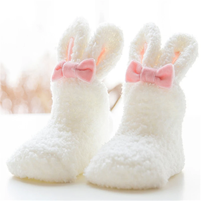 Новинка г., осенне-зимние коралловые бархатные толстые милые детские носки с объемным рисунком кролика для девочек