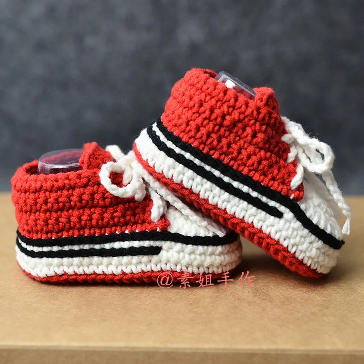 QYFLYXUEHand Made Knitting Wool Crochet Baby Shoes And Socks Sports Baby Shoes