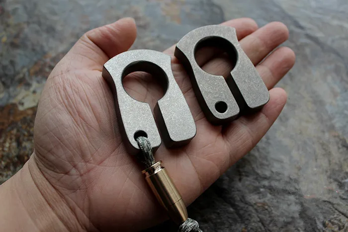 

Hotsale Self-defense EDC Titanium Alloy Multipurpose Tools Meteorite Crater Style Polished Or Stonewash Refers Can Broken Window