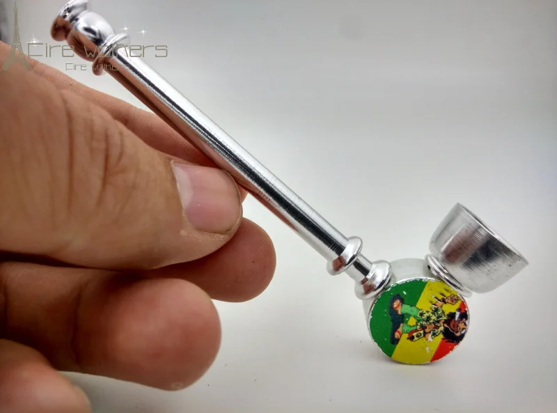 

Clearance Sales!New 1pcs Rasta Metal Weed Pipe Smoking Pipe Portable Smoke Smoking Pipe Herb Tobacco Pipes Gifts narguile