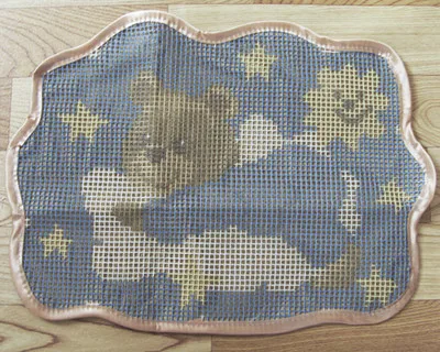 

DIY Needlework Kits Unfinished Crocheting Yarn Mat Latch Hook Rug Kit Floor Mat Blue Bear Carpet Set NDH