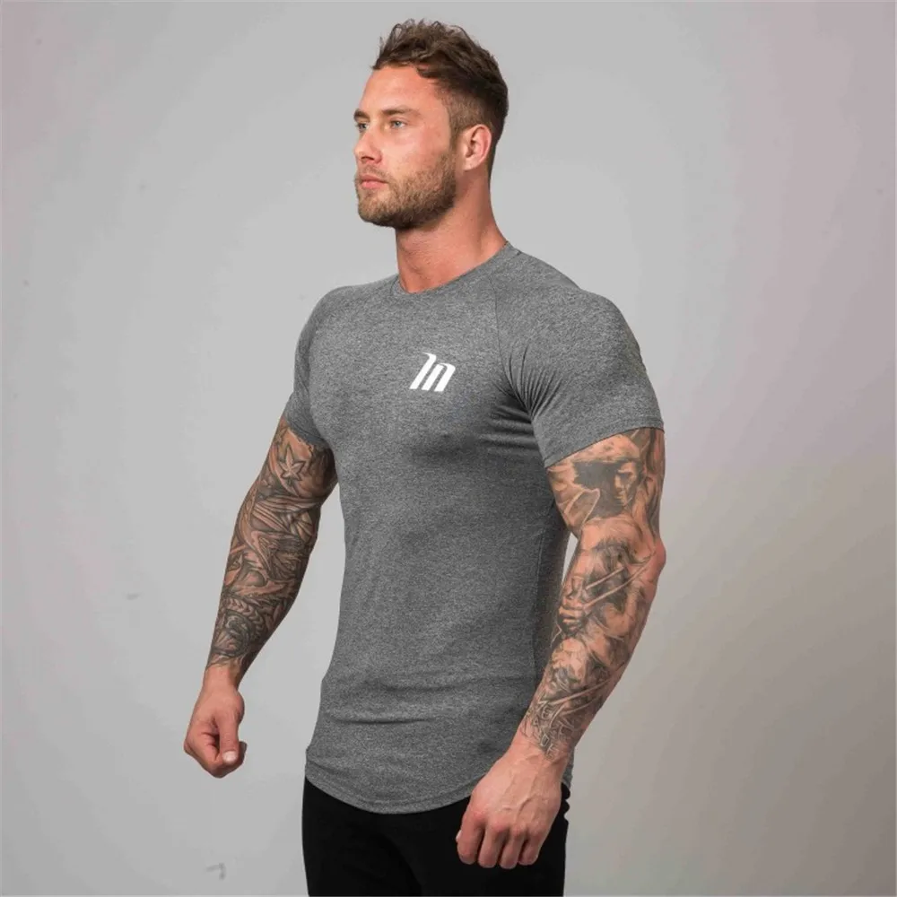 Compression T-shirt Running Sport Mens Gym Fitness Superelastic Quick dry Skinny t shirt Summer Male Jogging Training Tees Tops