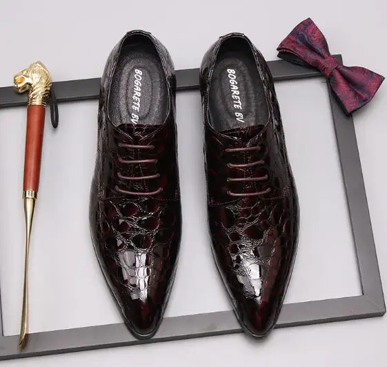 

Patent leather England pointed toe wedding shoes male crocodile pattern leather shiny men business lace-up shoes