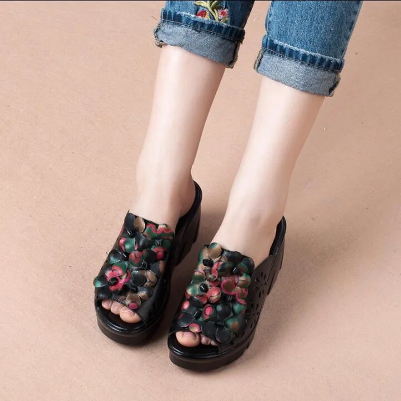 

2021 Summer Thick Bottom Comfortable Non-slip Wedge Female Slippers Retro Genuine Leather Ladies Sandals Fashion Casual Slipper