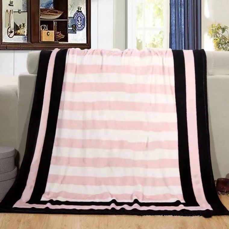 

Hot Sale Spring/Autumn Secret Pink Coral Fleece Blankets For Beds Sofa Plane Travel Plaids Knitted Throw Blanket 130X150cm
