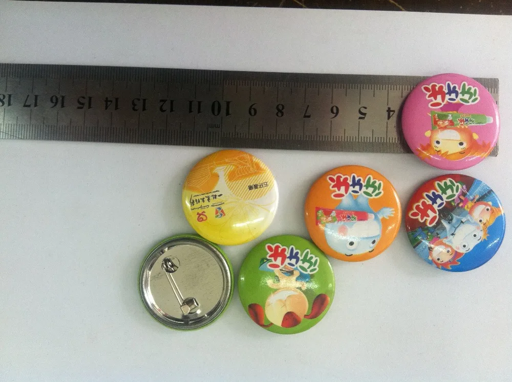 

Hot sale tin badges and pins Button Badge Custom full color logo 3.5cm diameter free shipping by Fedex