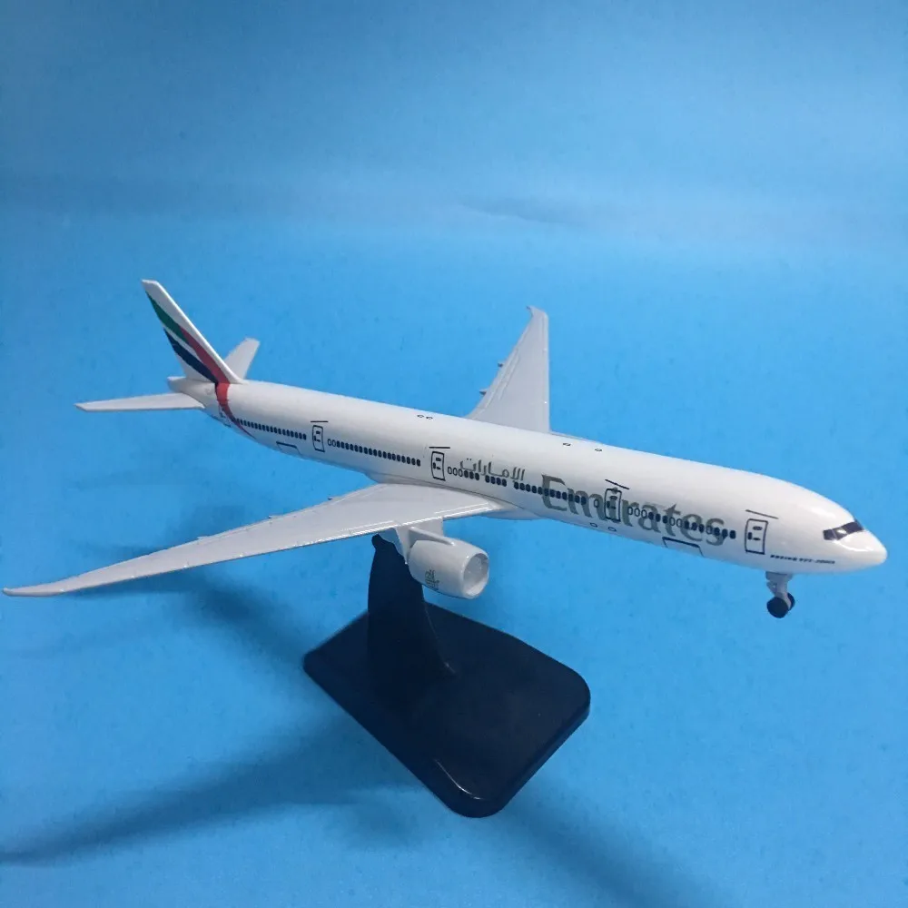 JASON TUTU Emirates Boeing 777 Aircraft Model Plane Model Airplane Model 1:200 Diecast Metal 20cm Airbus A380 Airplanes Plane