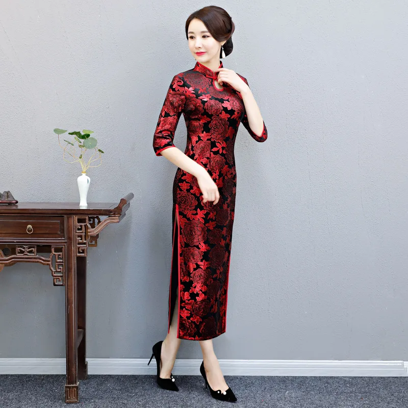 Осень Длинные Cheongsam мать загружен банкет печати Cheongsam золото бархат семь точка рукав платье чонсам