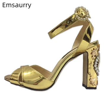 

New Design Metal Clock Decor Sandals Women Cross Belt Ankle Strappy Crystal Rhinestone Shiny Patent Leather Summer Shoes Woman