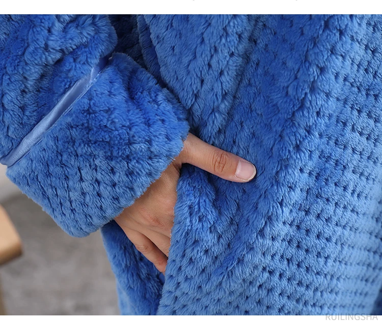 1708-Details-Extra-Long-Robe----1709_03