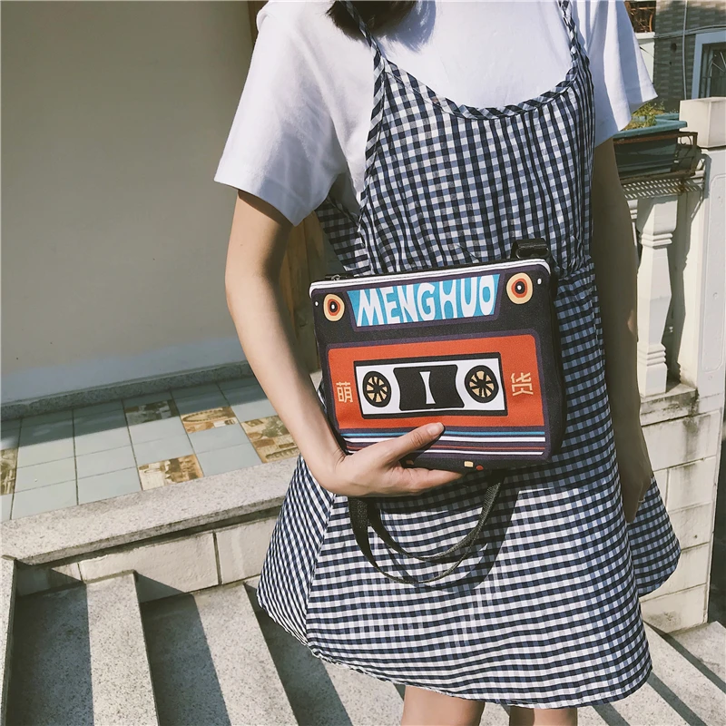 Menghuo 2018 Personality Retro 3D TV Tape Camera Radio Shape Women Handbag Ladies Shoulder Bag Messenger Bag Rock Cross-body Bag (41)