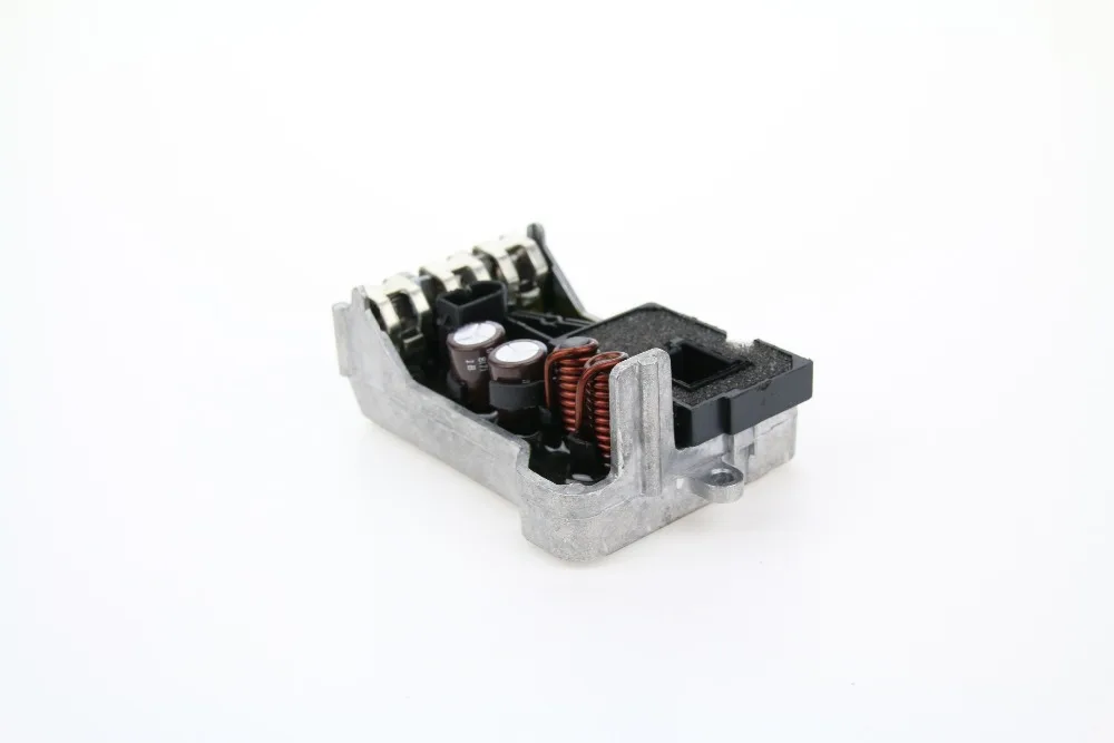 New 3 Pins A//C Blower Motor Resistor For Mercedes Benz W203 S203 W211 S211 W220