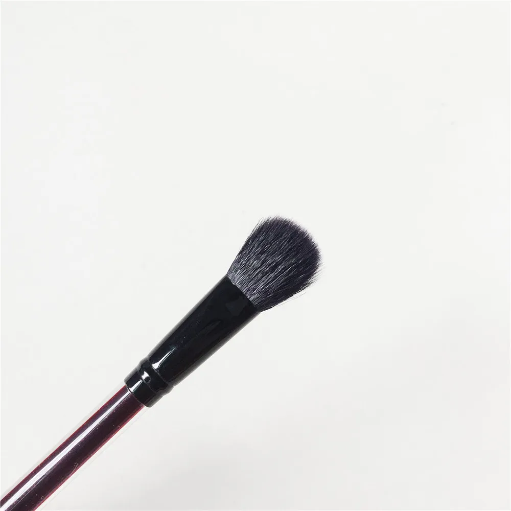 Kevyn Aucoin The BaseShadow Brush _ 2