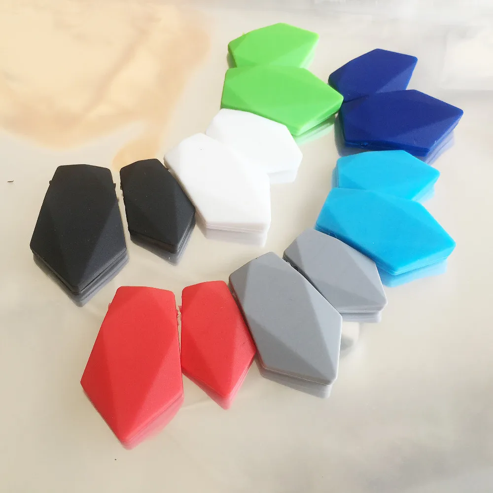 

NEW Shaped of Arrow BPA Free Silicone Loose beads,Arrow chewed beads for baby play 1 pair /lot ,Fashion Silicone Arrow bead