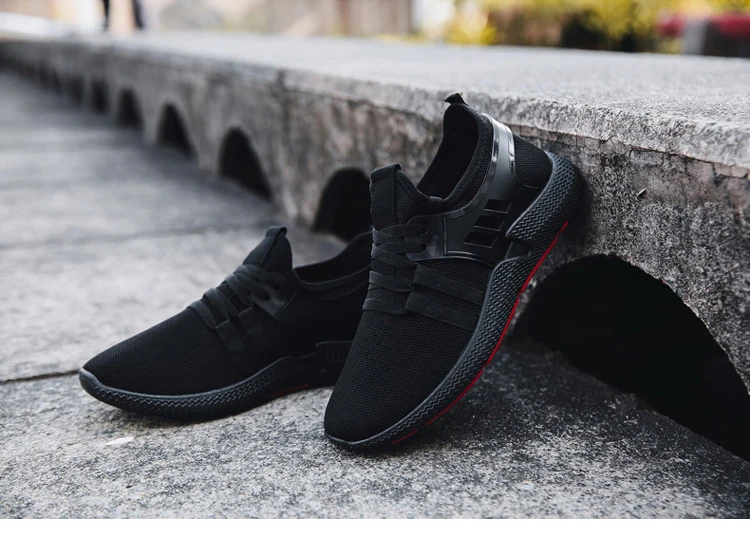 9407844363_429323410 