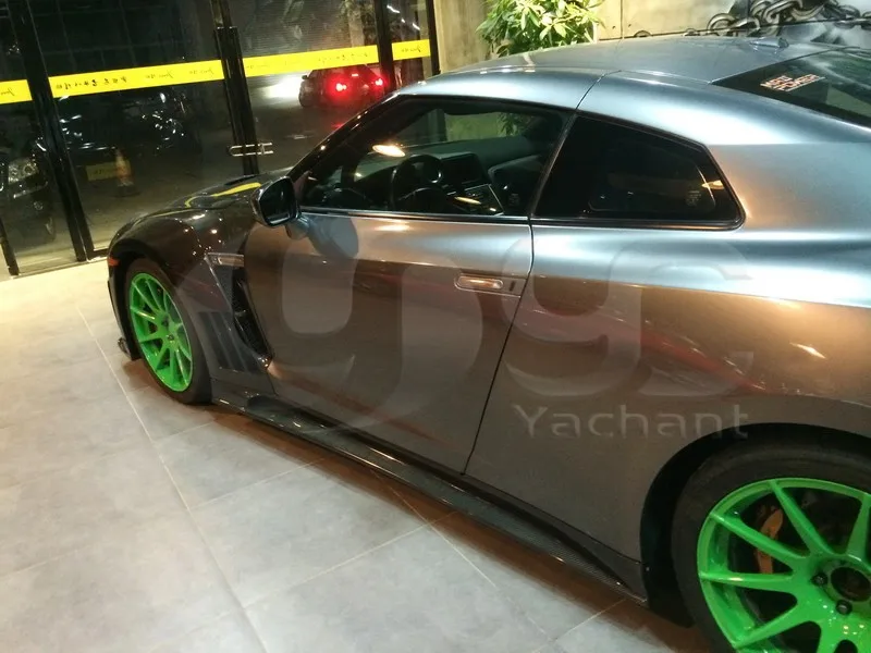 2008-2013 Nissan  R35 GTR CBA DBA TP Style Wide Side Skirts CF (2)