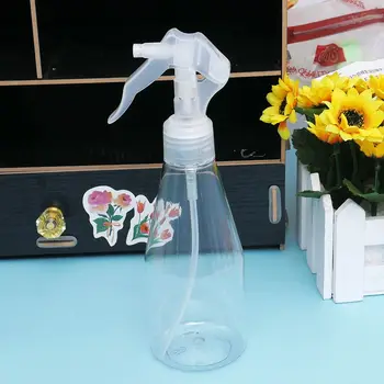 

Portable Plastic Spray Bottle Transparent Makeup Moisture Atomizer Pot Fine Mist Sprayer Bottles Hair Hairdressing Tools 200ML