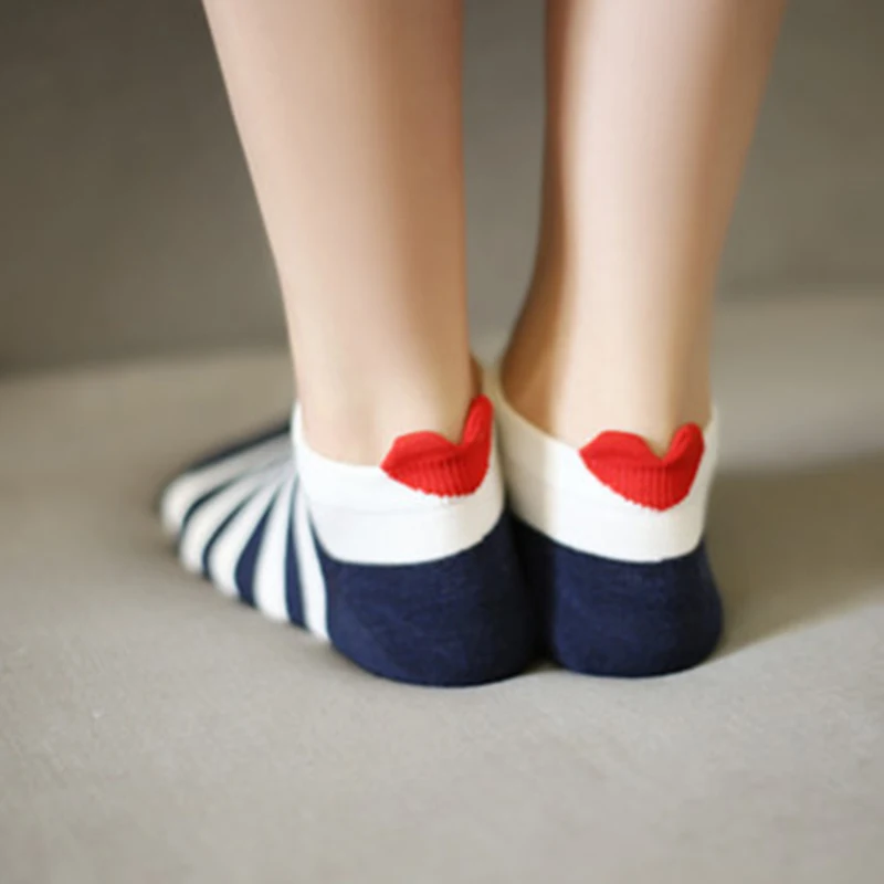 

Red Heart Cute Korean Japanese Kawai College Wind Simple Basic Funny Female Socks Warm Comfortable Cotton Spring And Summer