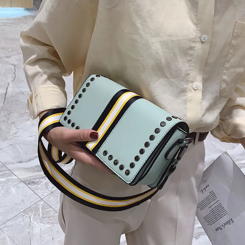 

Advanced Small Square Bag 2019 New Women Shoulder Bags with Rivets Brand Designer Woman Flap Bag Quality Ladies Messenger Bag