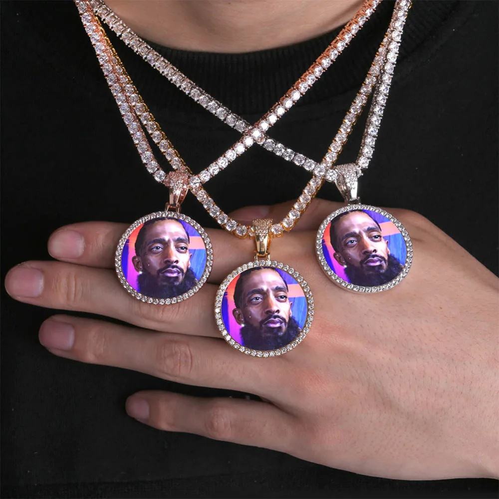 Comprar Nuevos medallones de memoria de foto personalizados COLLAR COLGANTE macizo con cadena de tenis joyería de Hip Hop Cadena de zirconia cúbica personalizada regalo