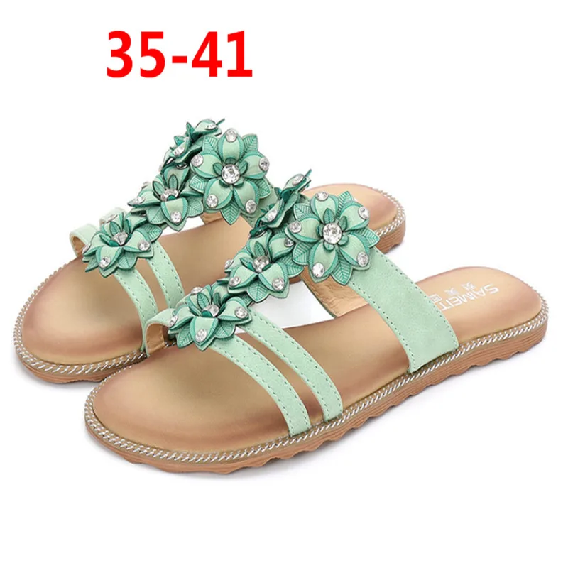 

Outdoor beach soft bottom 2109 new summer female sandals and slippers bohemian rhinestone flowers beach non-slip shoes