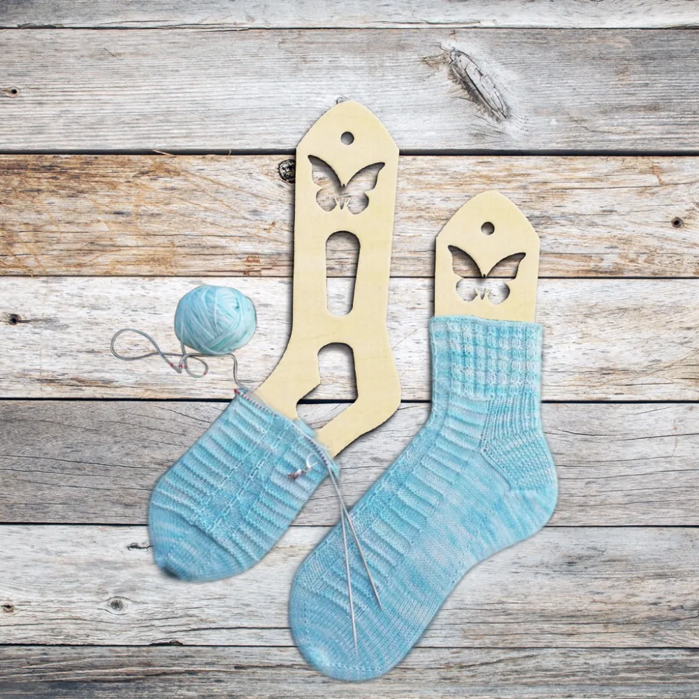 

2pcs Hollow Wooden Butterfly Sock Blocker Natural Rustic Wood DIY Crafts Socks Forms Handmade Knit Socks Form