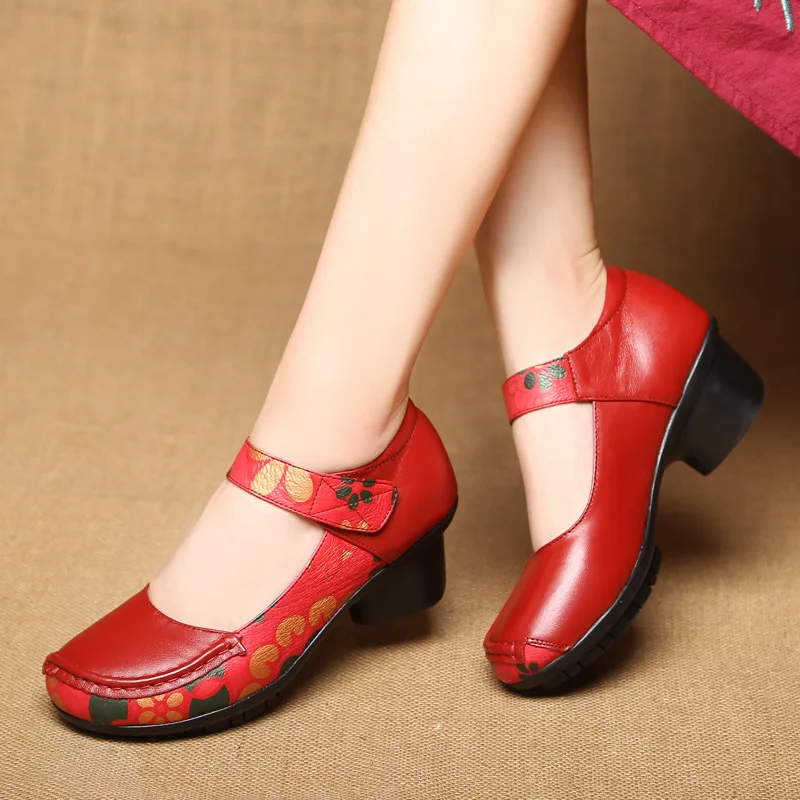 

2019 Spring New Leather Women's Shoes Thick Print National Wind Shallow Mouth Four Seasons Single Shoes Mother Shoes