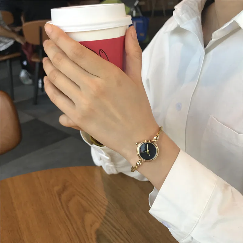 Новые женские модные часы-браслет, минималистичный стильный браслет на ремешке, женские кварцевые часы, бренд BGG, простые золотые женские часы