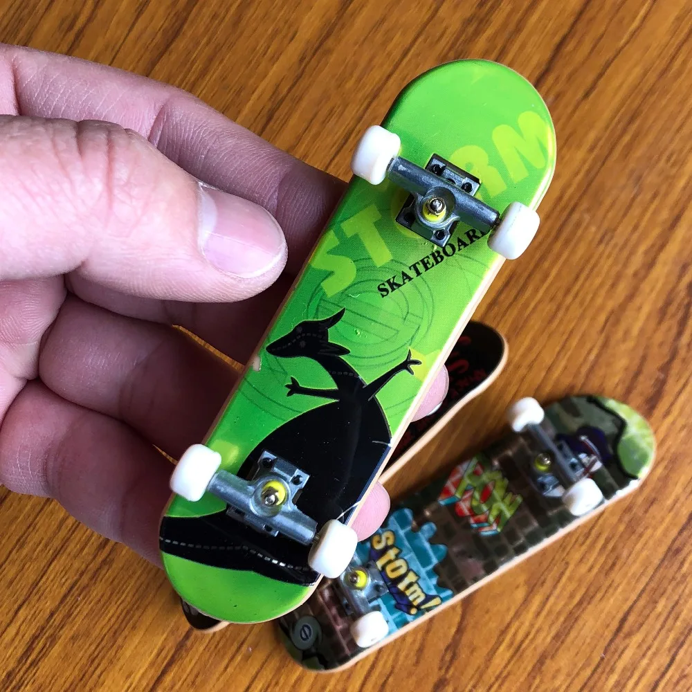 

Mini plastic Fingerboard toys for child gift