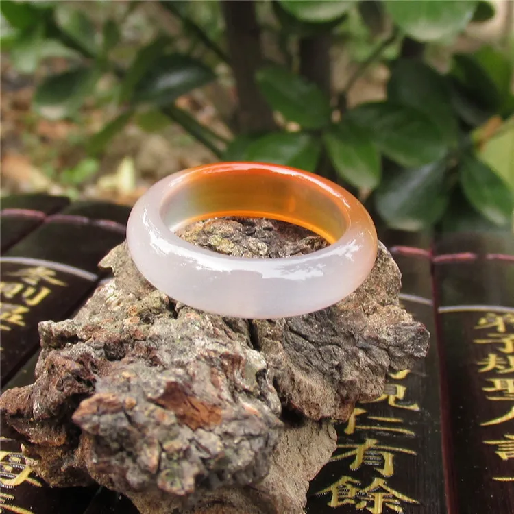 Need male and female models natural agate jade jade ring finger ring