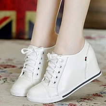 Pop-Tideing! Женская обувь из натуральной кожи черного и белого цвета; модная женская повседневная обувь на скрытой танкетке со шнуровкой; Size22-61