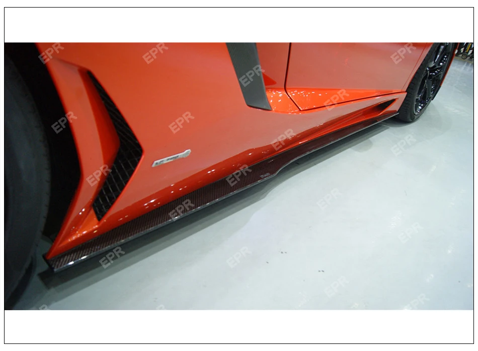 Углерода сбоку юбка расширение для LAMBORGHINI Aventador LP700 сглаживатель перепадов напряжения Стиль боковые юбки из углеродного волокна тела комплект отделкой аксессуары