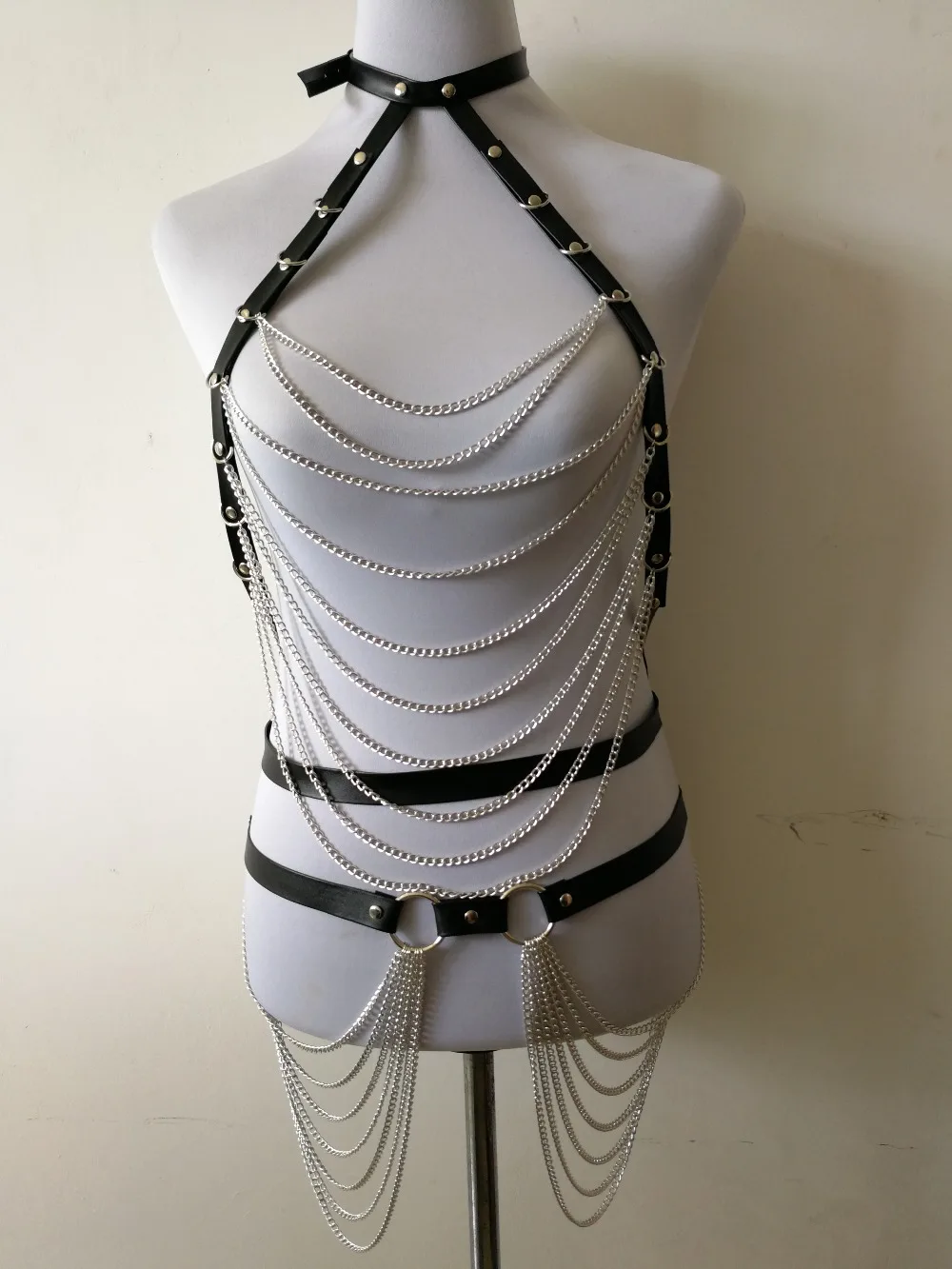 

New Fashion Style WRB1078 Women Black PU Leather Harness Bondage Beach Neck Chain Silver Chains Necklace Jewelry Accessories
