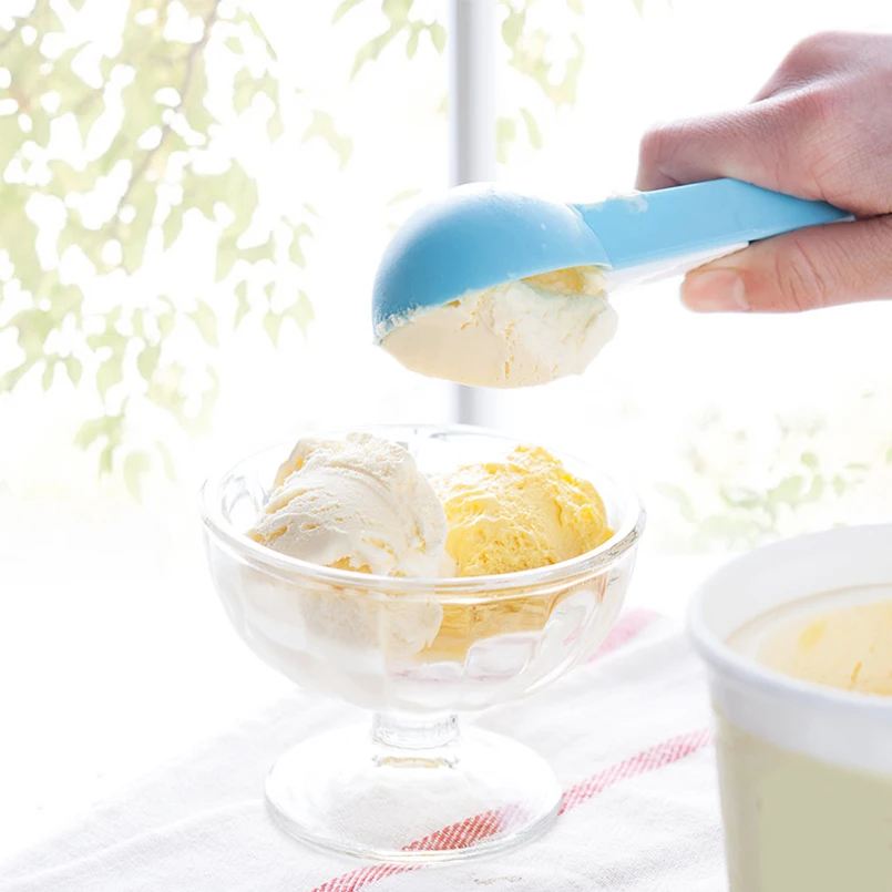 

1PC Ice Cream Scoop Spoon Portable Aluminum Alloy Non-stick Anti-feeze Ice Cream Tools Home Kitchen Accessories