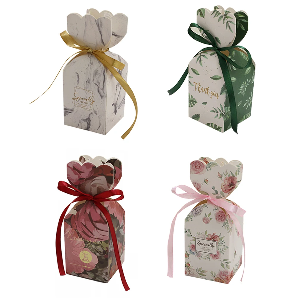 

Paper Candy Boxes Gift Bag with Ribbon Wedding Gift Box Baby Shower Favors Birthday Party Christmas Supplies Wedding Decoration