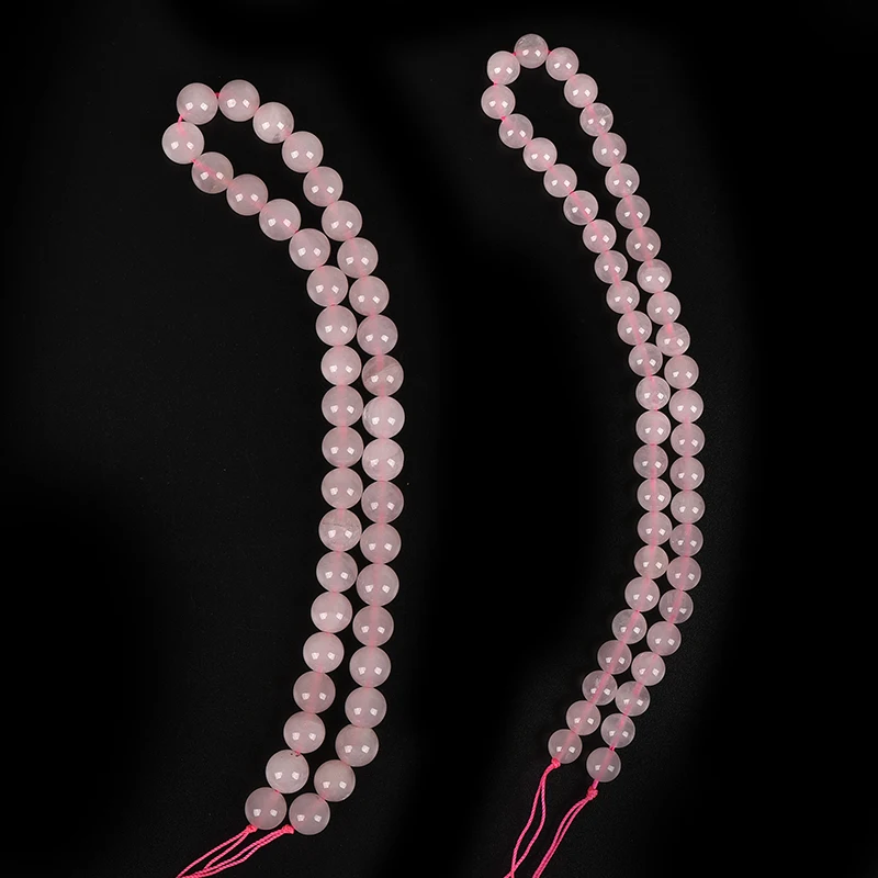 

Have 6/8/10/12/14 mm Synthesis Loose beads of different sizes With a light pink color Rose quartz Bead chain