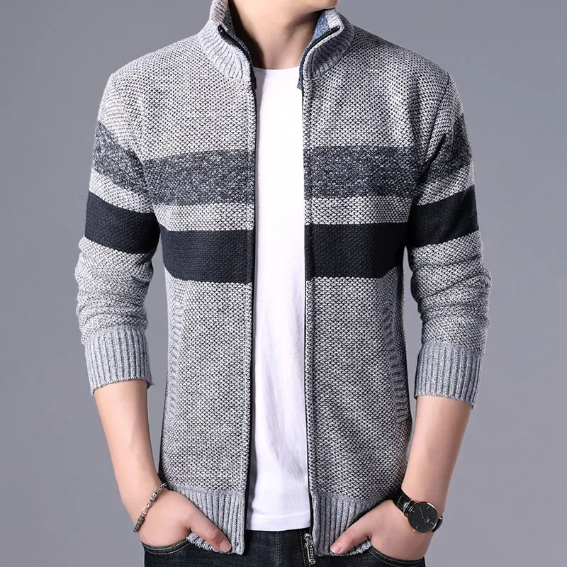 2019 autumn and winter stitching lapel plus velvet thick sweater coat casual hit color warm slim knit cardigan men's sweater